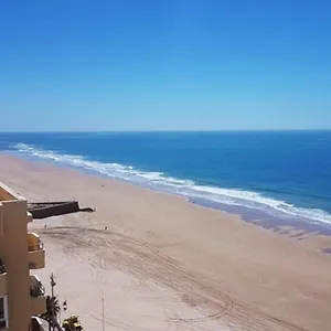 https://primera-linea-de-playa-con-romntica-vista-en-cdiz.hotelsincadiz.net